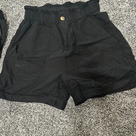 High waist shorts - Picture 1 of 2